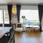 Chez Lou Proche Du Moderne Annecy