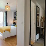 Chez Lou Proche Du Moderne Annecy