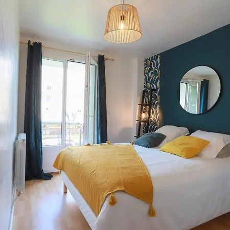 Chez Lou Proche Du Moderne