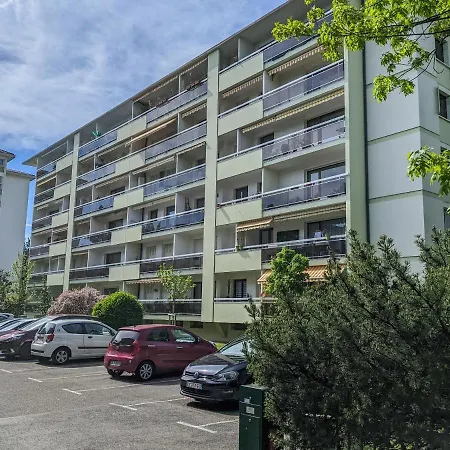 Chez Lou Proche Du Moderne *
